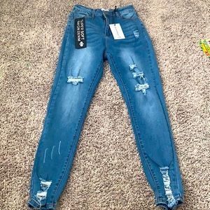 BAMBOO  SKINNY JEANS SIZE 7/8